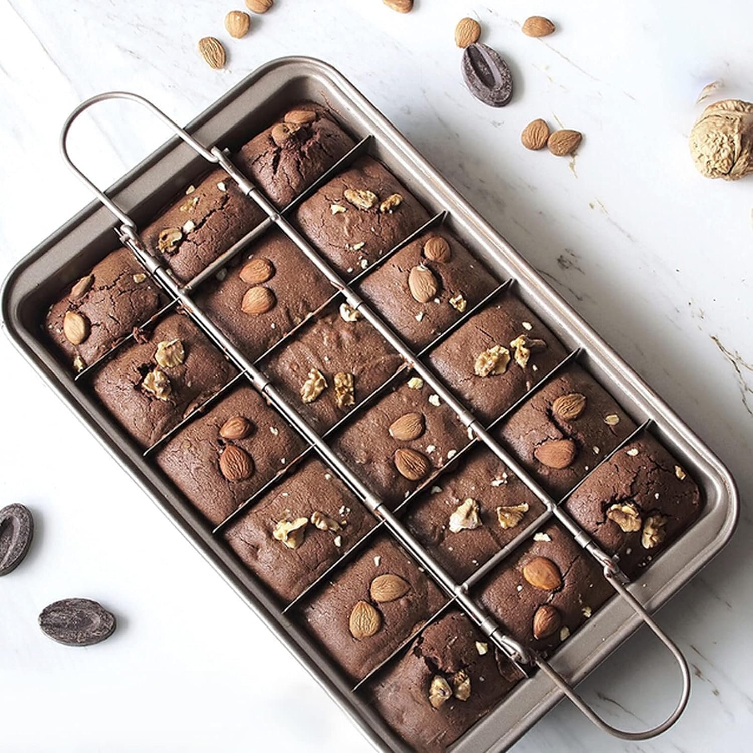 Good Dee’s Brownie Pan with Dividers, Non Stick Baking Pan Sets, Carbon Steel Bakeware Tray with Grips for Oven Baking, 18 Pre-Cut Square Molds for Brownies (12” X 8” X 2”)